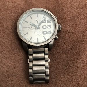 Diesel Men’s DZ4215 Analog Quartz Grey Watch